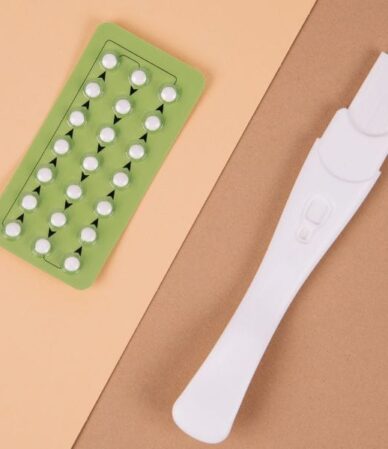 Hormonska kontracepcija in naravno spremljanje cikla