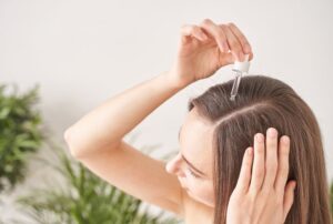 ricinusovo olje je odlično tudi za nego las